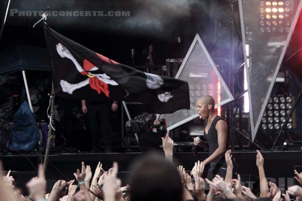 SKUNK ANANSIE - 2010-08-27 - SAINT CLOUD - Domaine National - Grande Scene - 